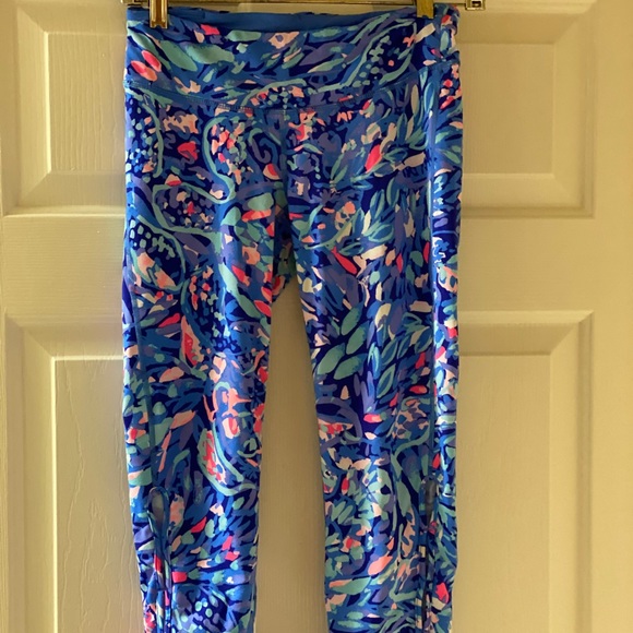 Lilly Pulitzer Pants - Lilly Pulitzer Luxletic Crop Legging